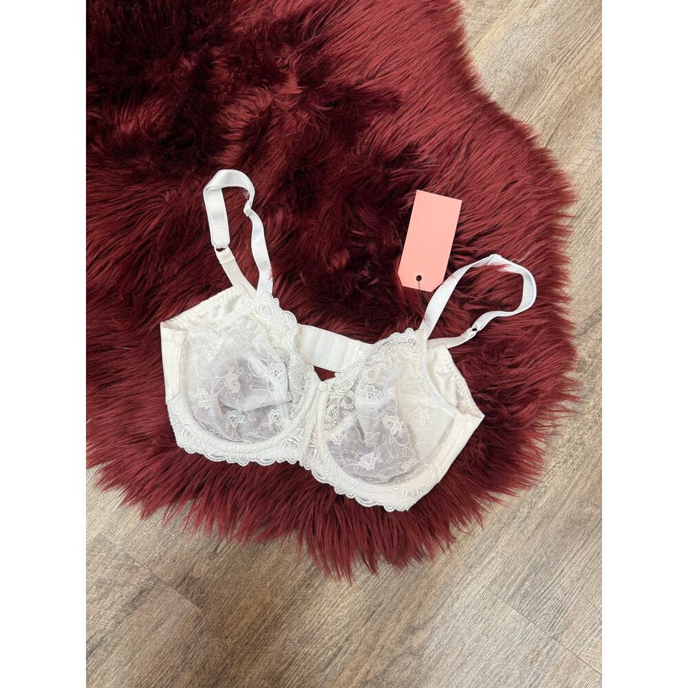 Wacoal White Lace Bra - Size 34D